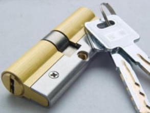 宝鸡新鑫锁具店 一站式解决门锁、卷闸门锁及各类锁具安装需求